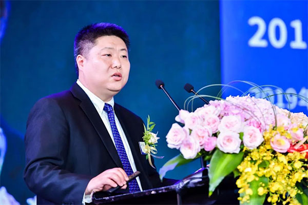 钜轩微修热情赞助——连天下才智锁未来财富2019年汽车服务连锁大会圆满成功