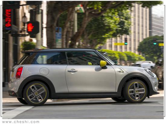 MINI Cooper SE曝光 搭1.5L插混/续航提升