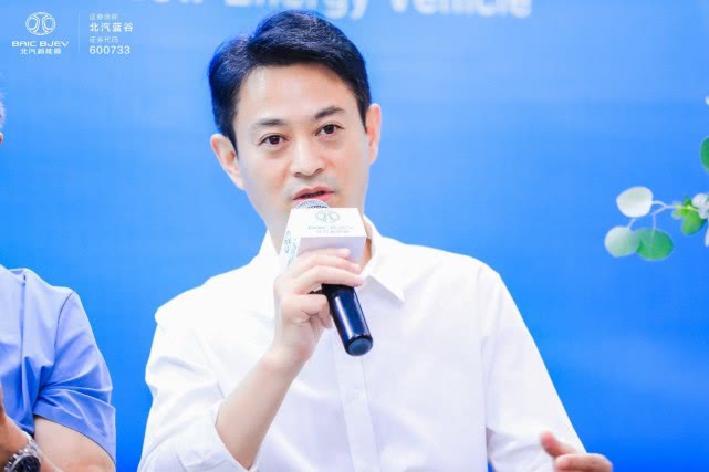 新能源车“换电模式”站上风口，经济性/电池标准成关键因素