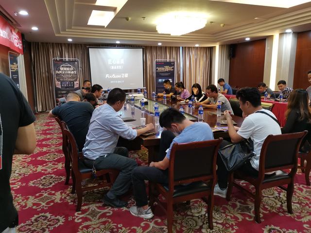 动态丨2020年Flyaudio飞歌武汉新品推介会圆满召开：品牌为伍，悦享未来！