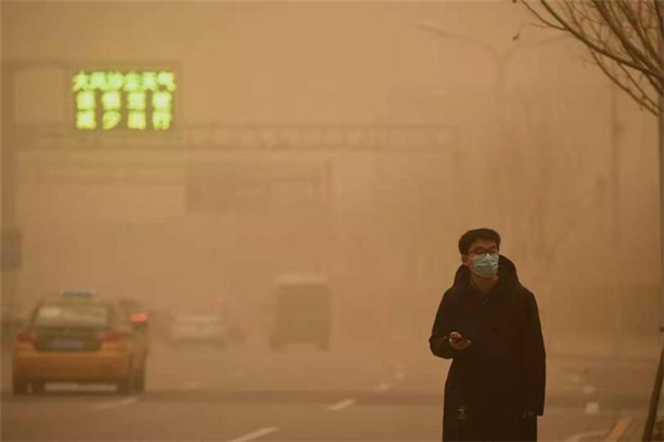 沙尘天气，车小宝点亮车主出行的一束光