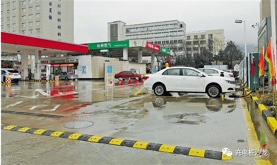 “油充一体化”将迎来建设潮，或将改变充电桩市场格局