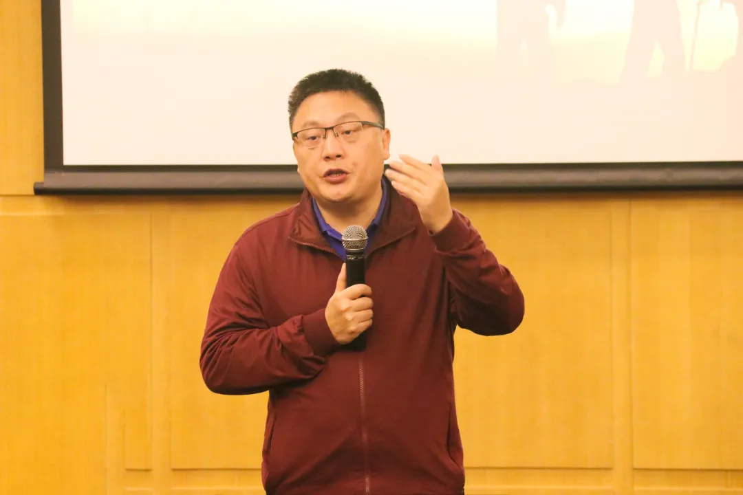 稳中求新 笃定前行丨2021车仆销售部年终会议圆满召开！