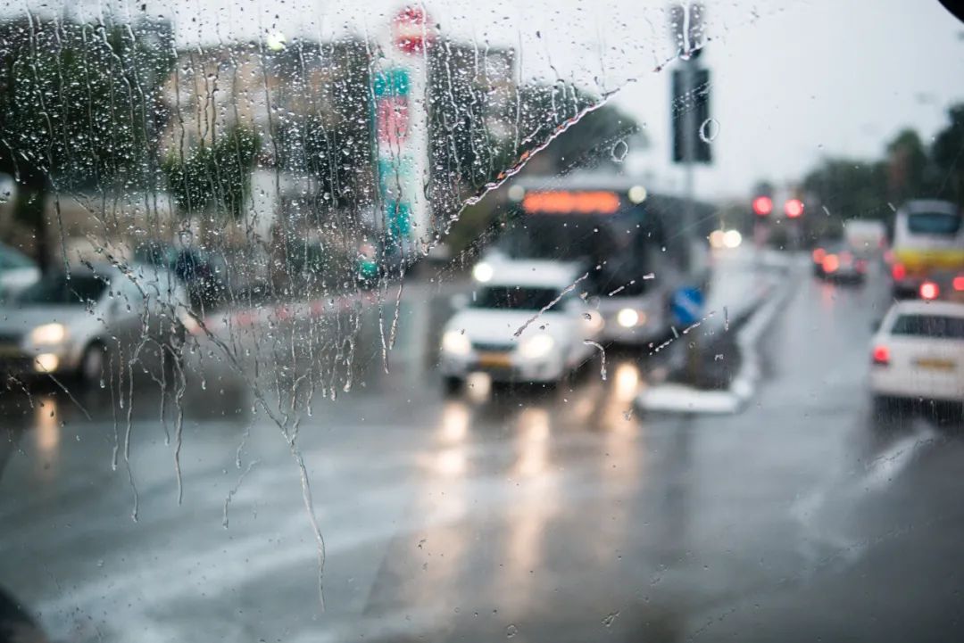 雨刮的设计寿命有5年，为什么我的1年就坏了