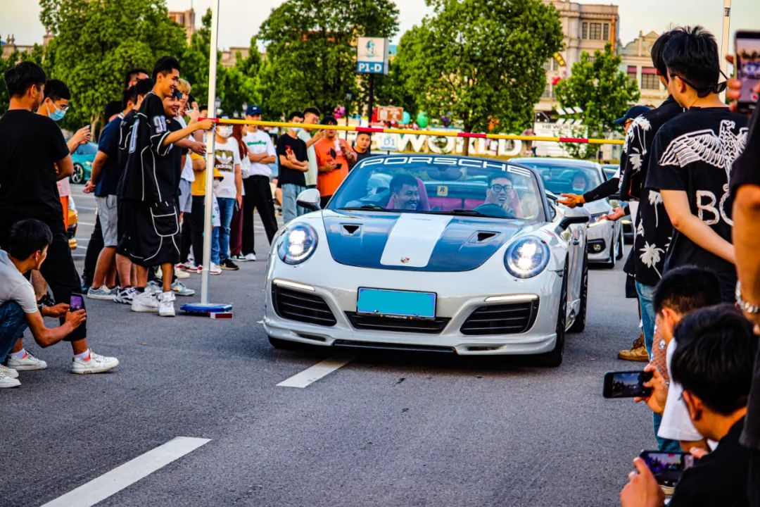  华谊兄弟电影乐园 x GT Show2022初夏车聚嘉年华