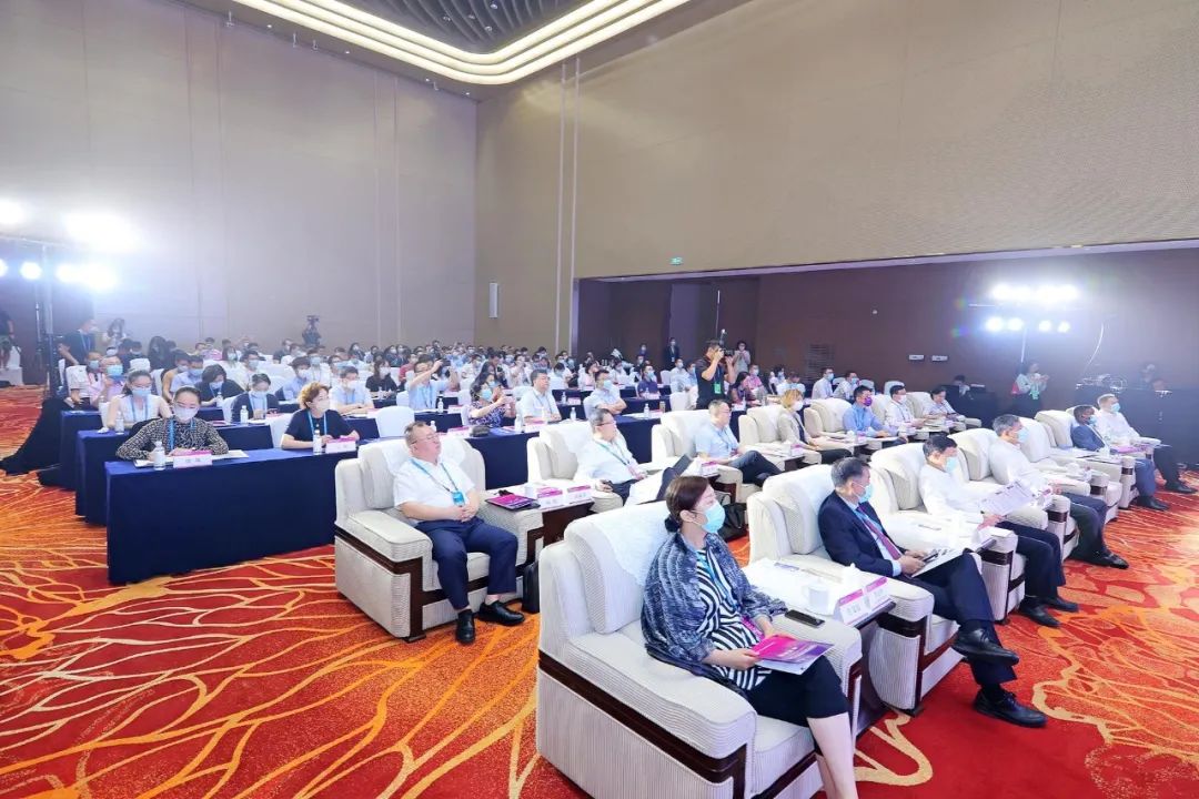 中国（重庆）国际绿色低碳及循环发展高峰论坛成功举办
