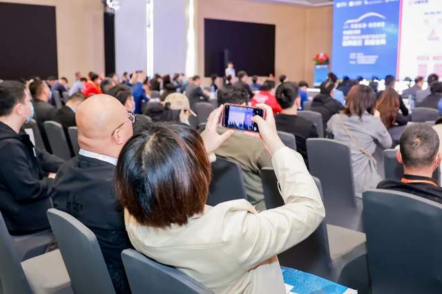 聚力前行！中威车饰杯慧聪汽车2022年度汽车后市场品牌盛会荣耀盛典隆重召开