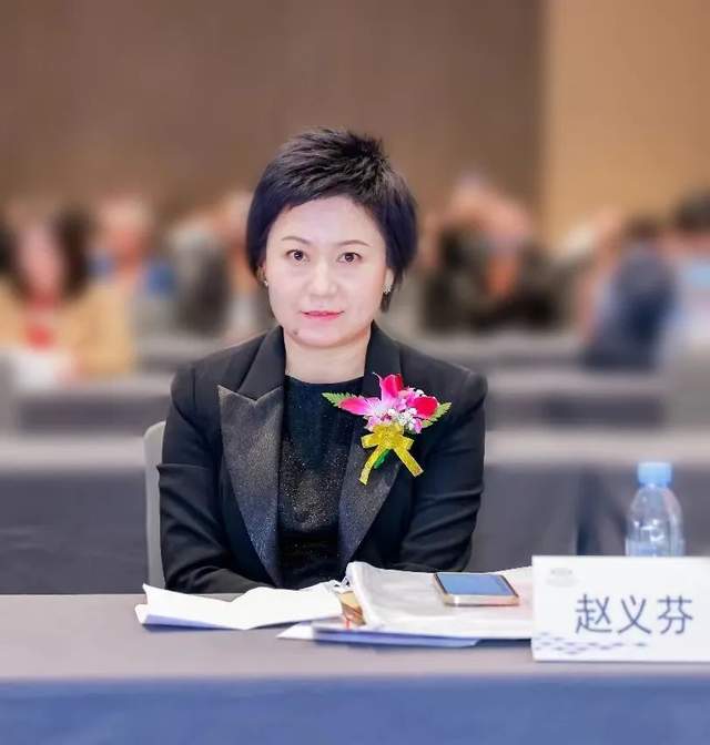 聚力前行！中威车饰杯慧聪汽车2022年度汽车后市场品牌盛会荣耀盛典隆重召开