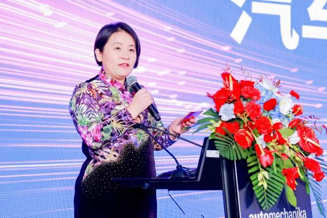 聚力前行！中威车饰杯慧聪汽车2022年度汽车后市场品牌盛会荣耀盛典隆重召开