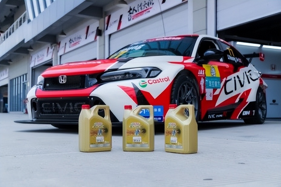 嘉实多联手东风Honda热力亮相CTCC上海站 明星车手吴彦祖强势来袭