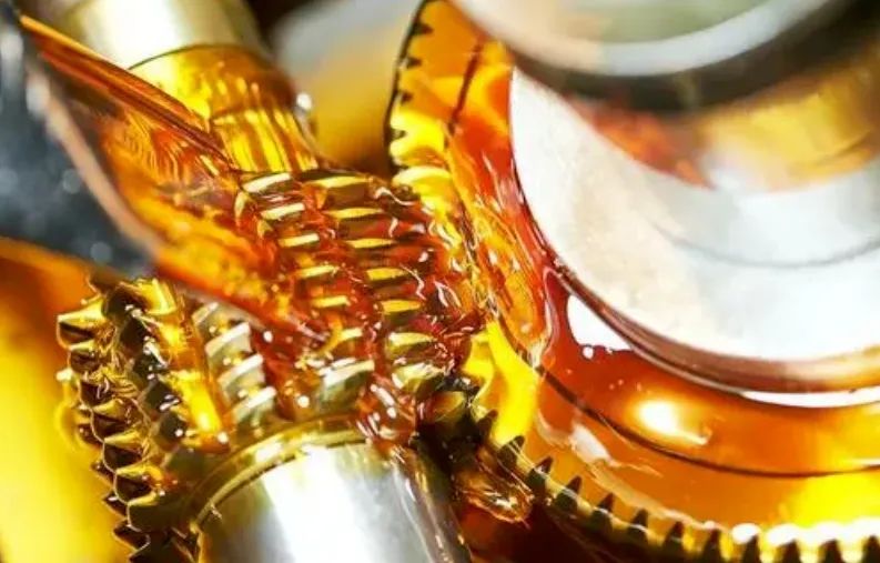 汽车润滑油使用误区