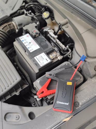 汽车电瓶没电了如何启动