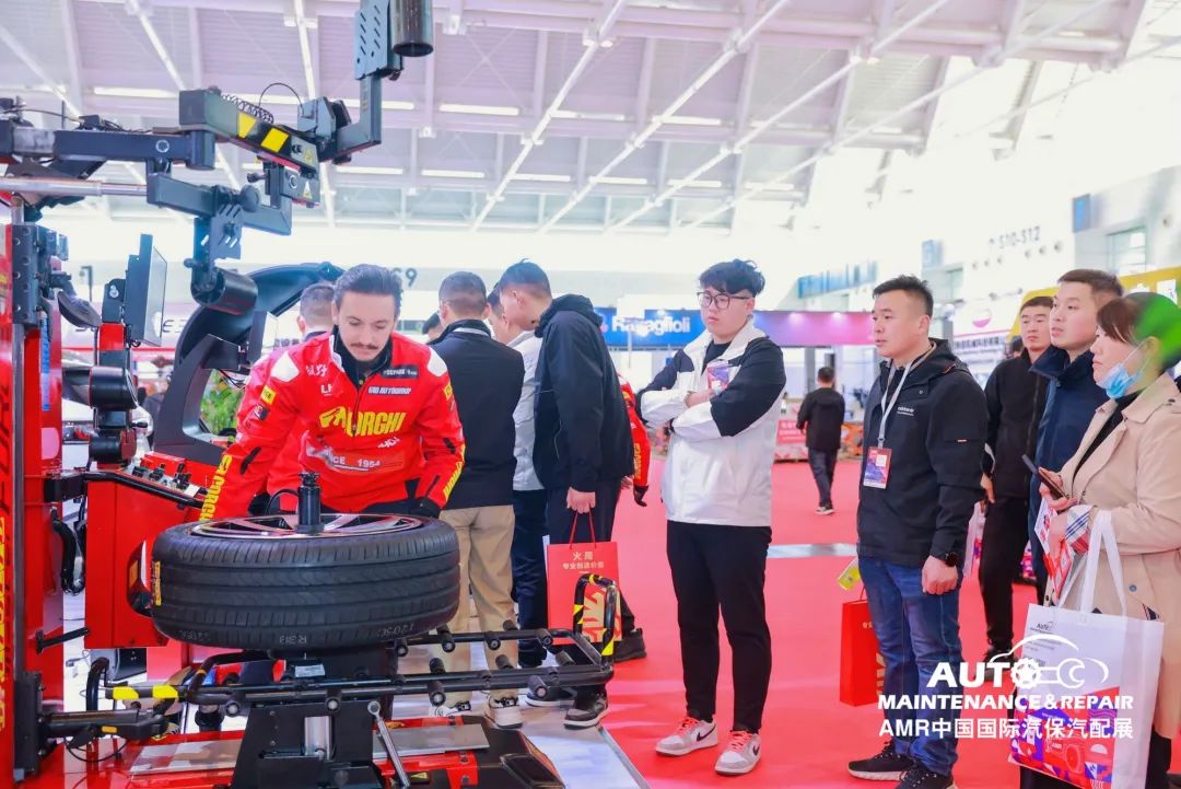 首季开门红｜张力总经理出席2024AMR中国国际汽保汽配展