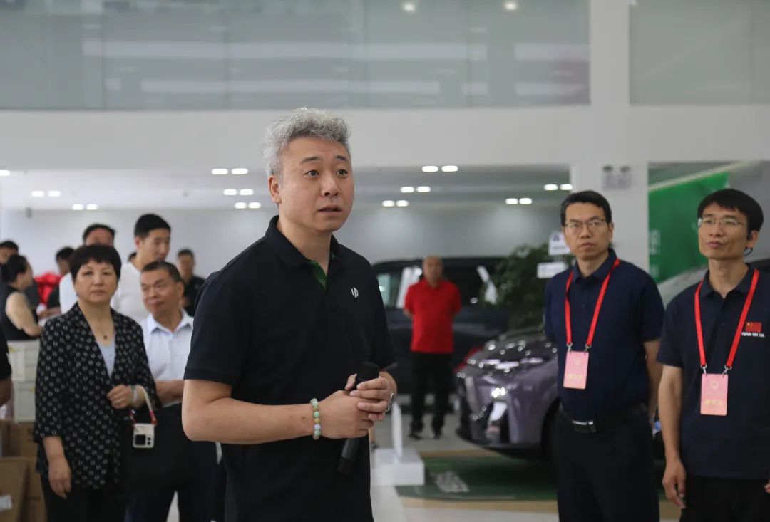 共探智慧能源科技！人大代表调研五方天雅新能源品牌企业