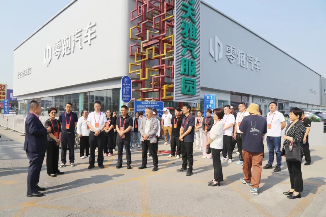 共探智慧能源科技！人大代表调研五方天雅新能源品牌企业