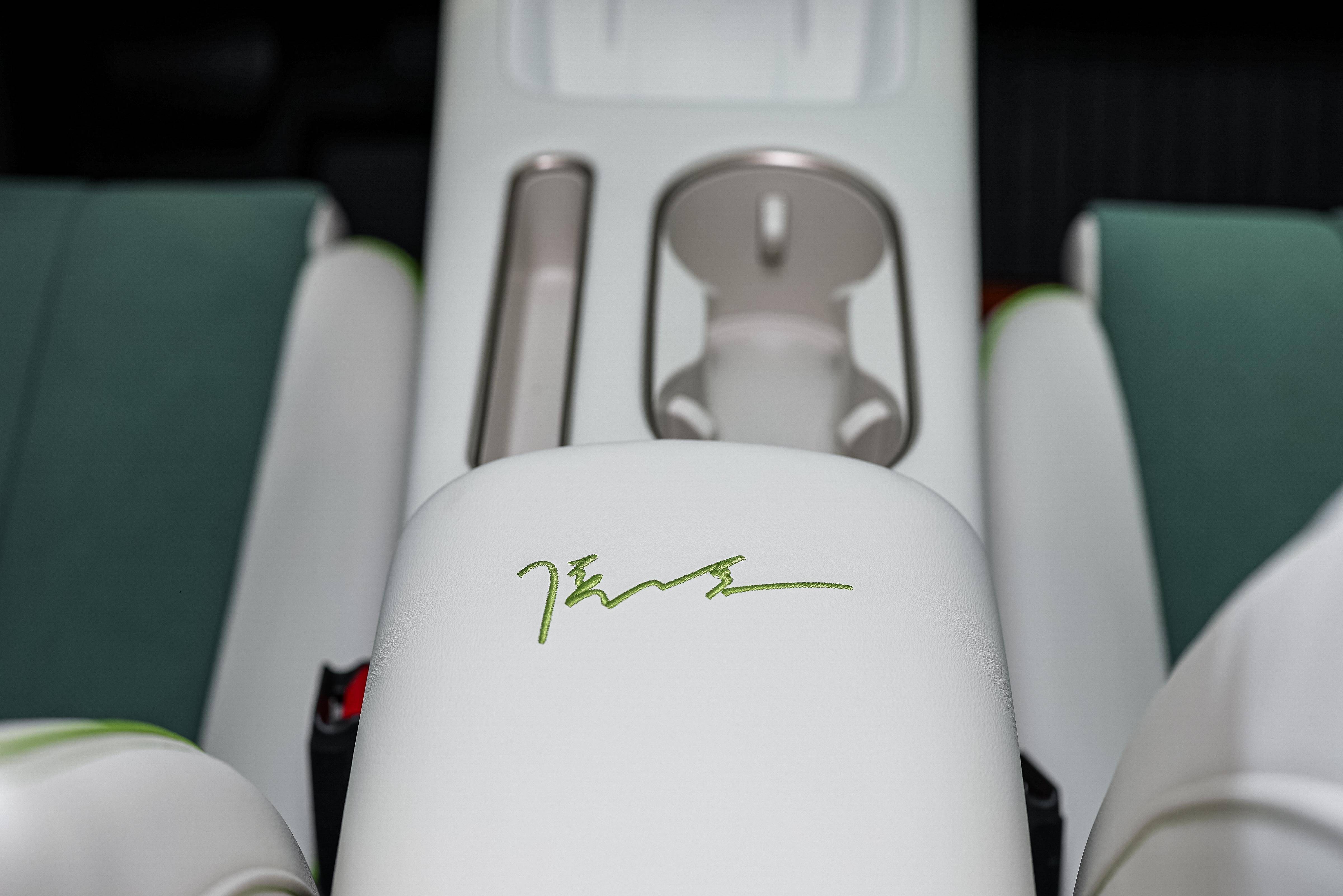 热爱不能溢价！长城欧拉5限定版纯电版建议零售价13.38万元，侯明昊保定亲手交付