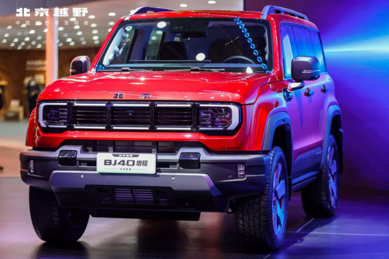BJ40增程长续航版预售发布，北京越野携手北京北汽男篮以硬核开启车展高光时刻
